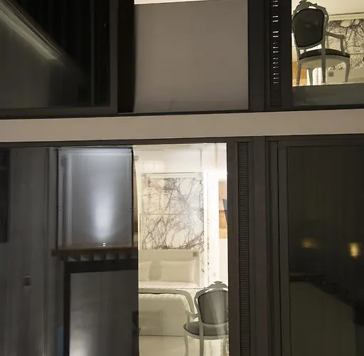 Lokal Boutique 3* Ларнака