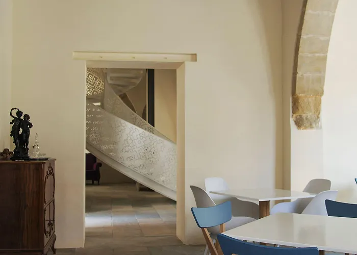 Lokal Boutique Ларнака