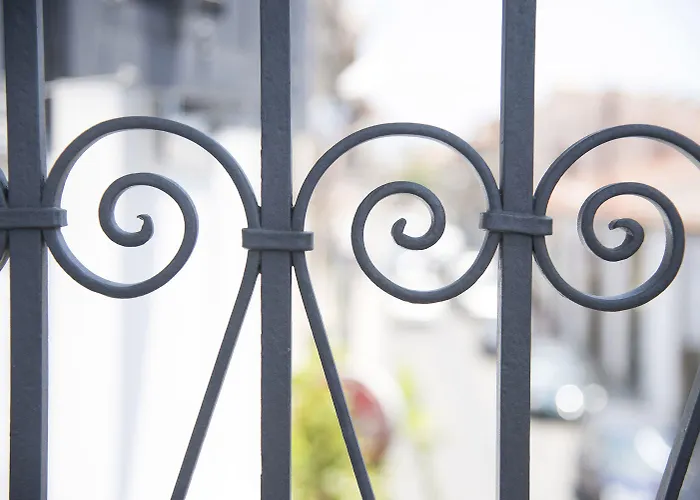 Lokal Boutique Готель 3*