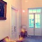 Готель Lokal Boutique Ларнака