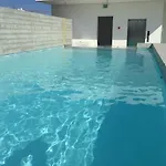 Готель Lokal Boutique 3*
